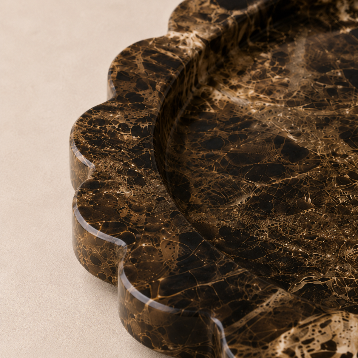 Brown Marble Round Scallop Tray